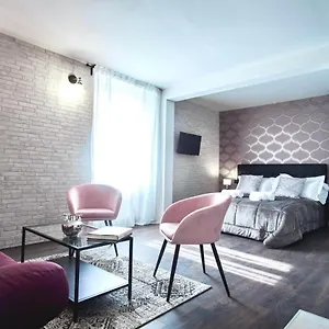 Chiclife - Shenkin Sarona, Santa Caterina & Museums Apartament