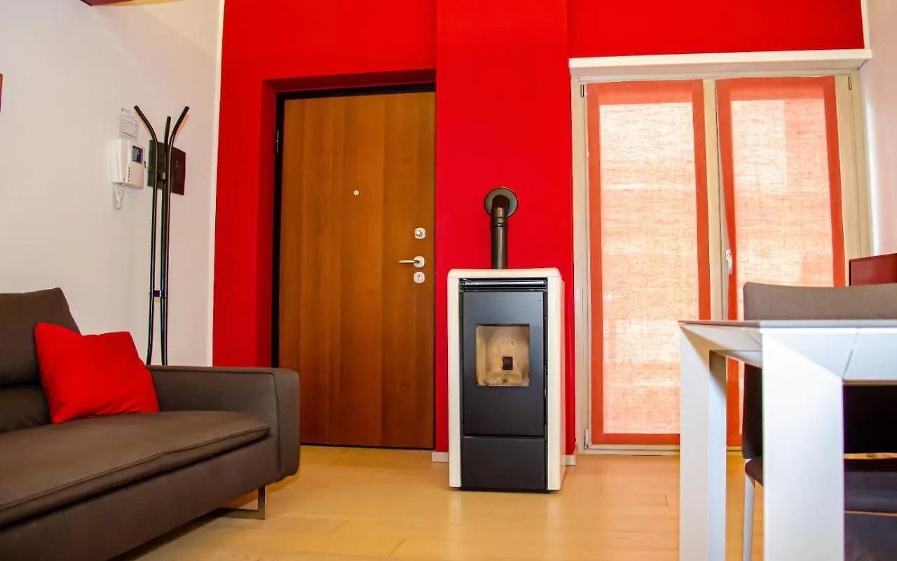 Holiday House Viola Tirano Apartment
